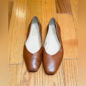 Coach and four brand - women’s size 8 leather flats